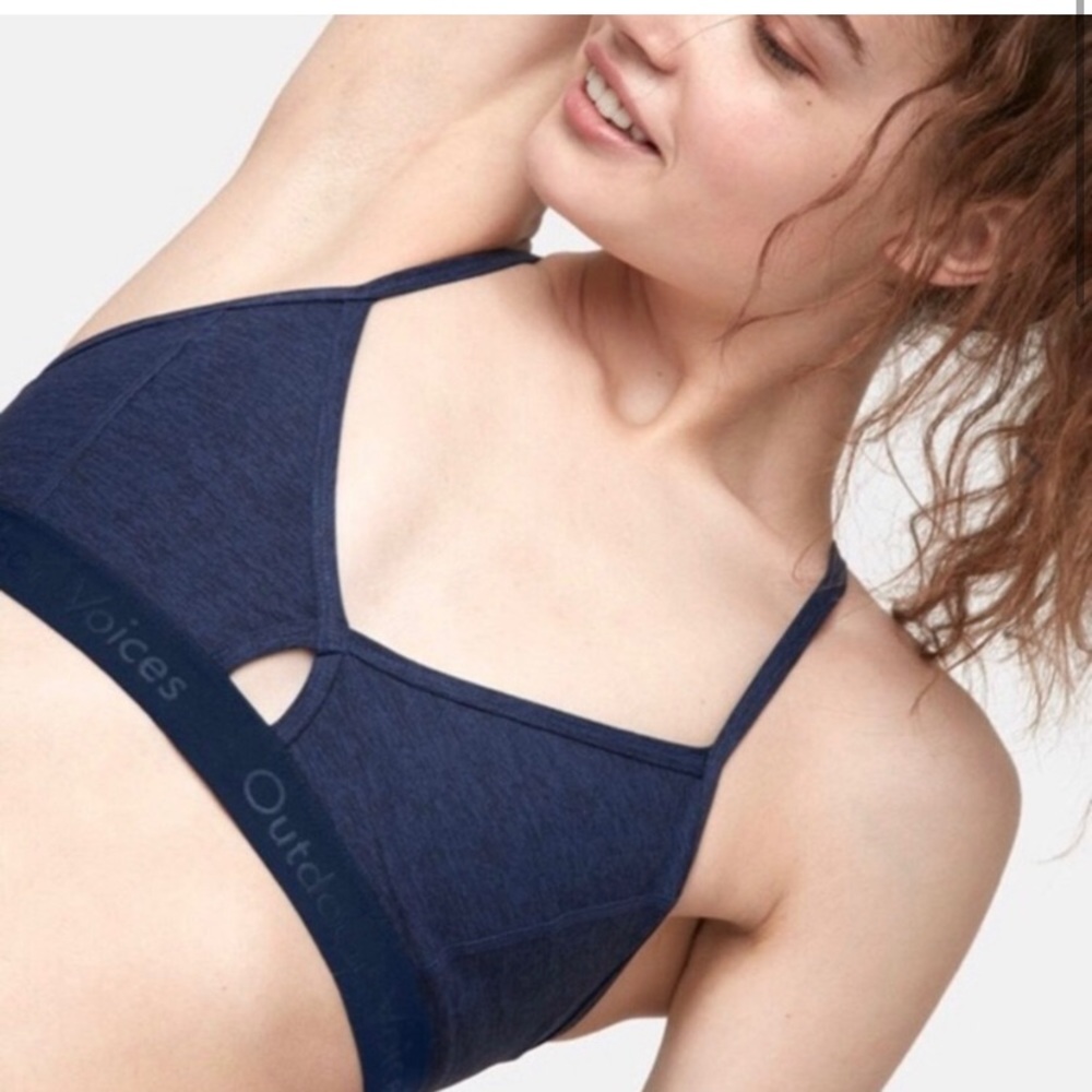 USED - OUTDOOR VOICES STEEPLECHASE SPORTS BRA / BARLETTE - MEDIUM - NAVY /BLACK